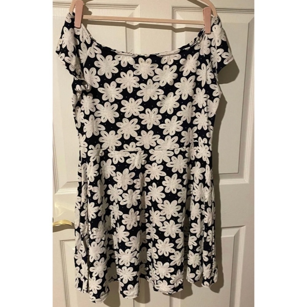 Plus Size Off the Shoulder Dress​​​​​​​​​​​​